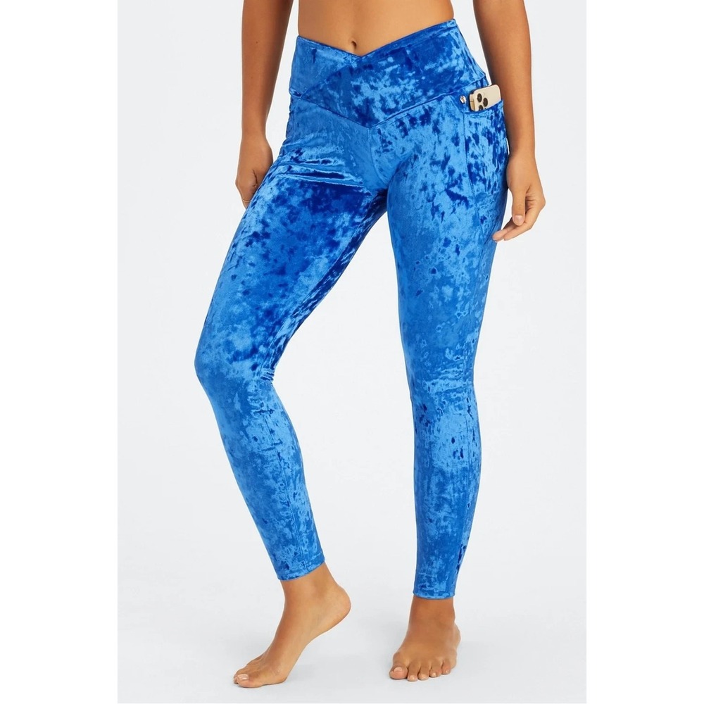 NWT Fabletics Crushed Velour Crossover Leggings Celeste Blue M Short Pockets
